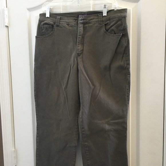 Gloria Vanderbilt Amanda Jeans 10 - Picture 1 of 5